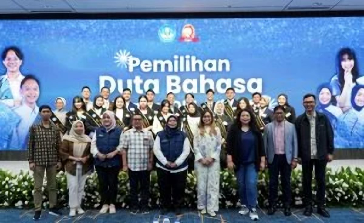 Judges and finalists of the Jakarta Language Ambassador Selection